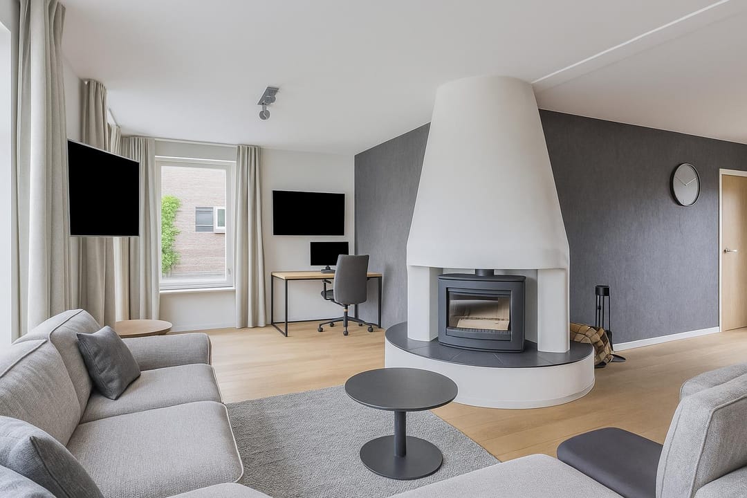 Photo 13 of H. Roland Holstlaan 15