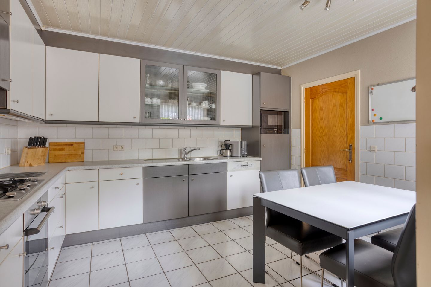 Photo 19 of H. Roland Holstlaan 15