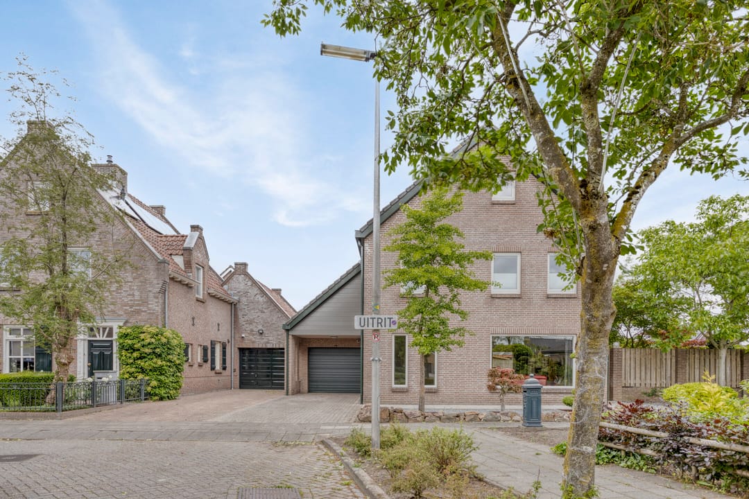 Photo 58 of H. Roland Holstlaan 15