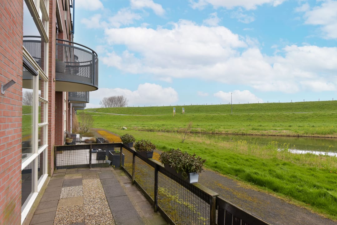 Foto 22 van Taeke van der Meerstraat 13-A