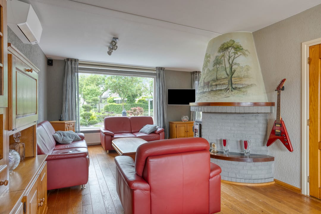 Photo 11 of H. Roland Holstlaan 15