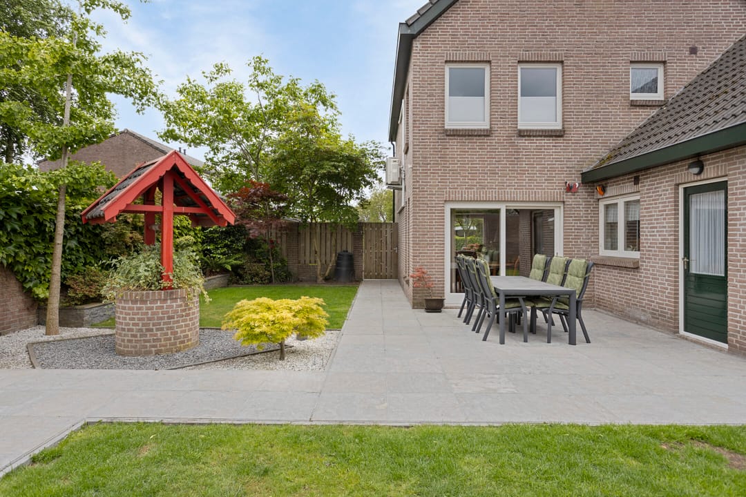 Photo 56 of H. Roland Holstlaan 15