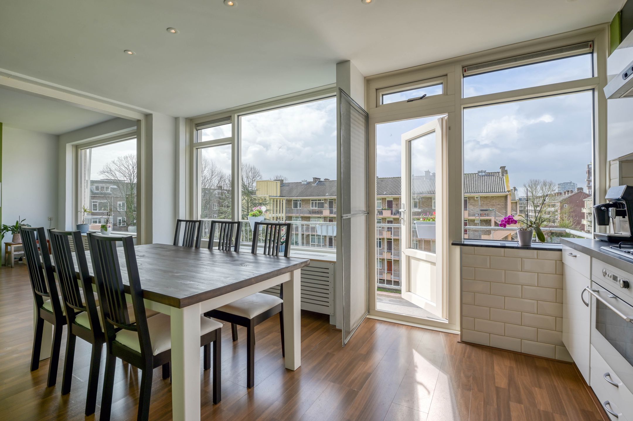 Foto 24 van Dr H. Colijnlaan 38