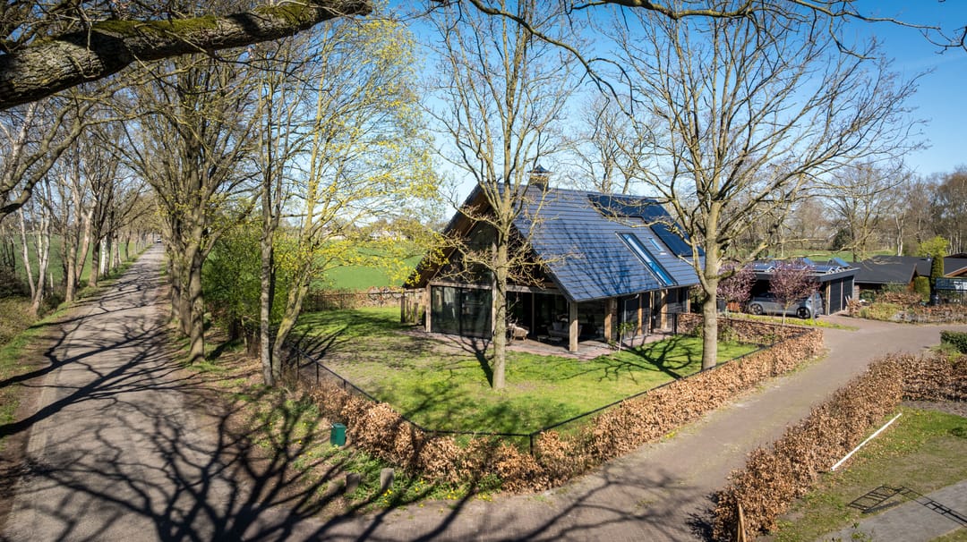 Foto 1 van Veldhuisweg 1