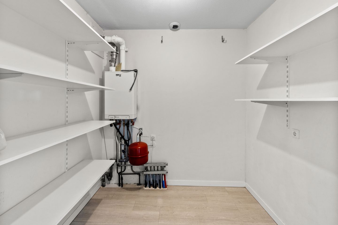 Foto 25 van Laan van Europa 197