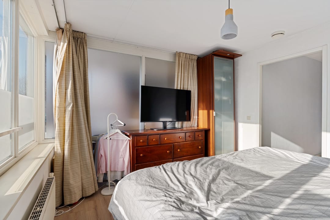 Spacious 3-room apartment with balcony and parking in Eindhoven — 13