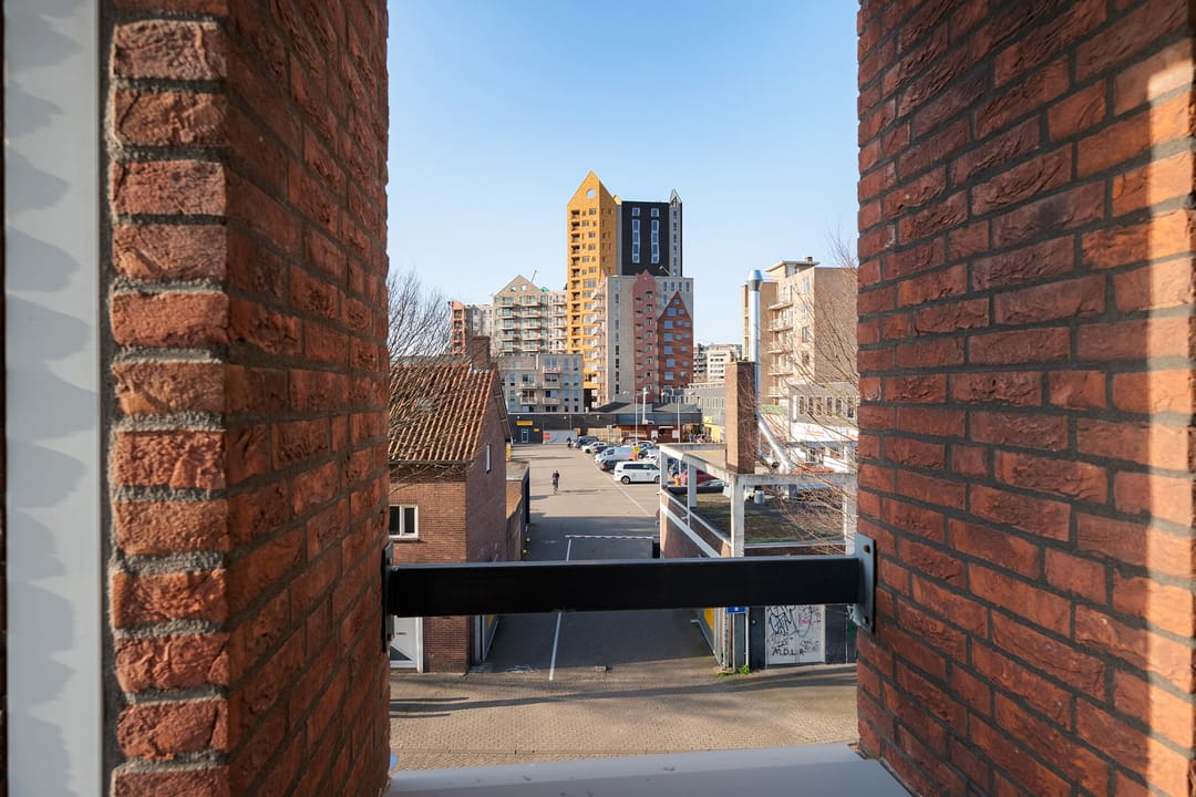 Spacious 3-room apartment with balcony and parking in Eindhoven — 17
