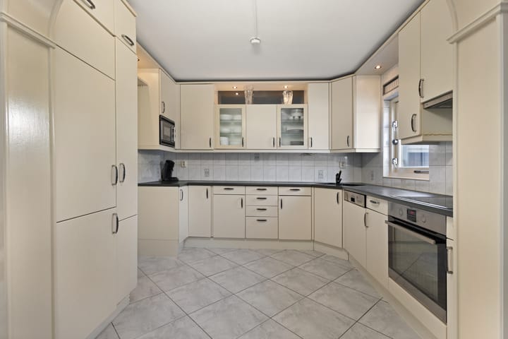 Photo 4 of Godfried Bomansstraat 16