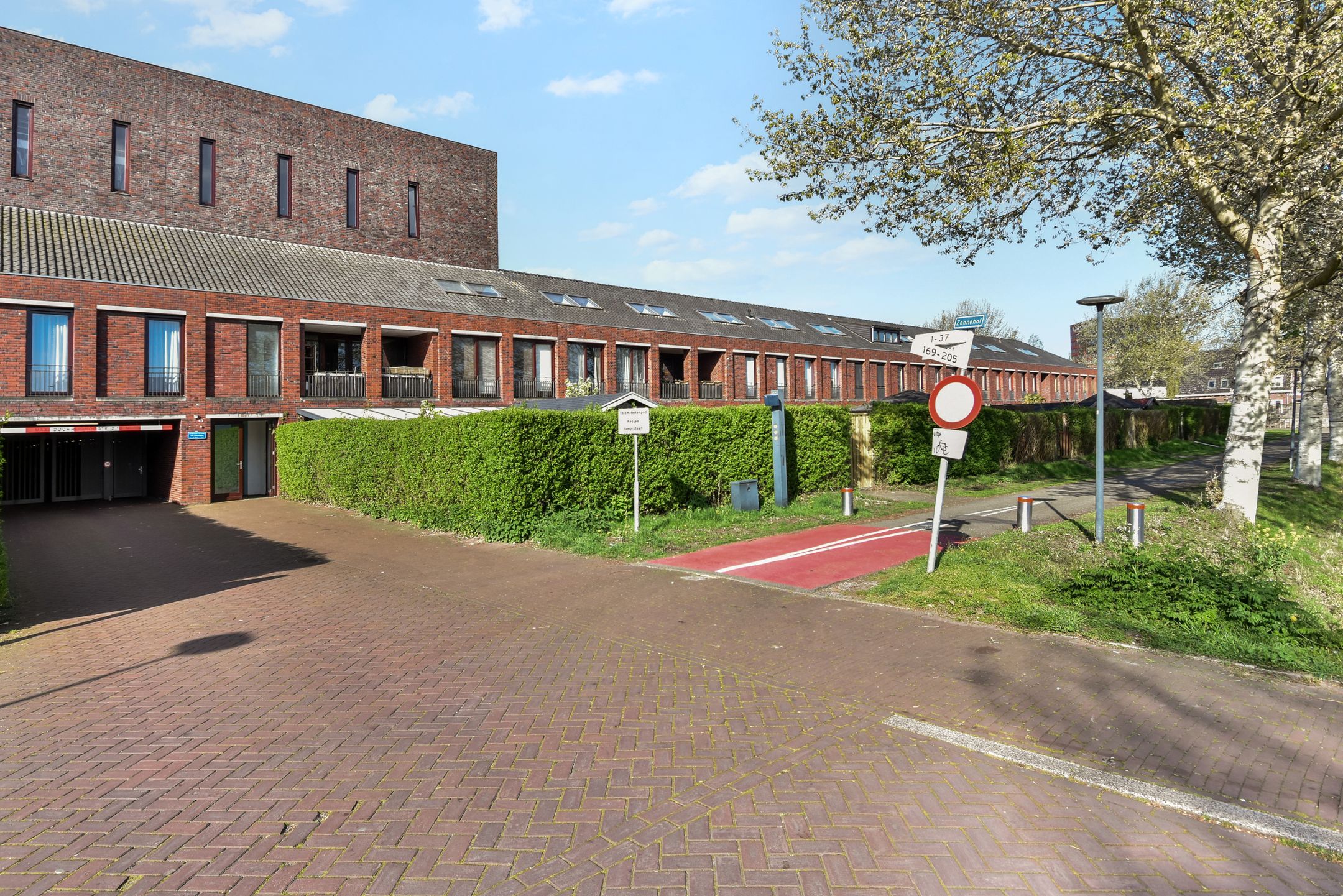 Ground floor apartment with spacious garden in Nootdorp — 33