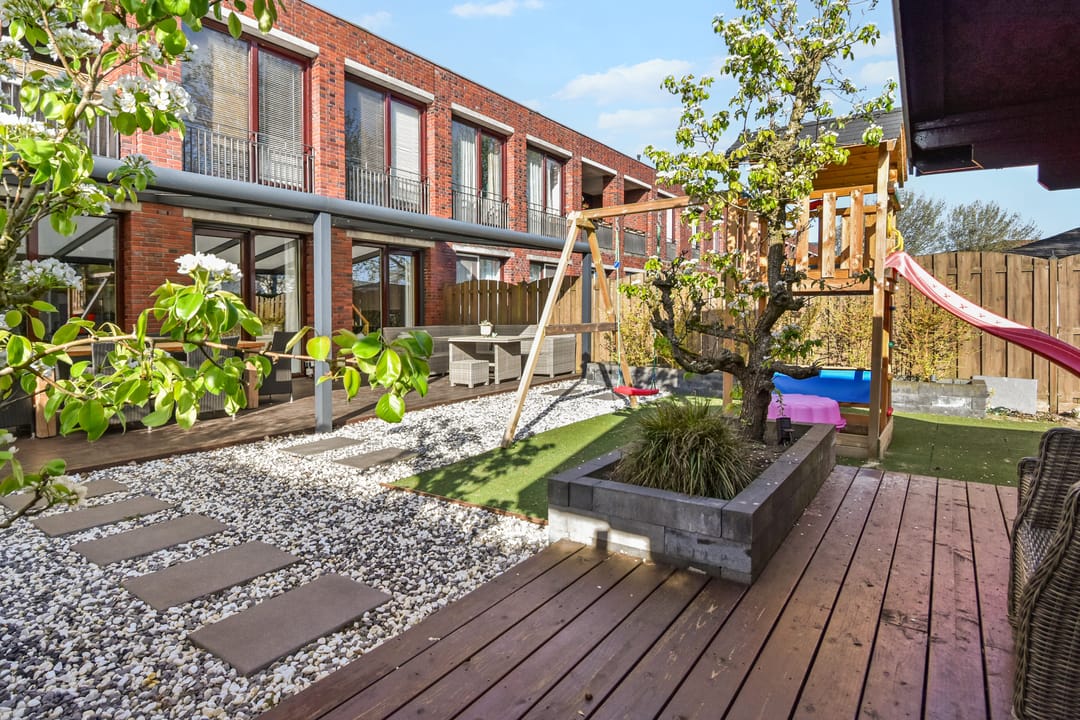 Ground floor apartment with spacious garden in Nootdorp — 22