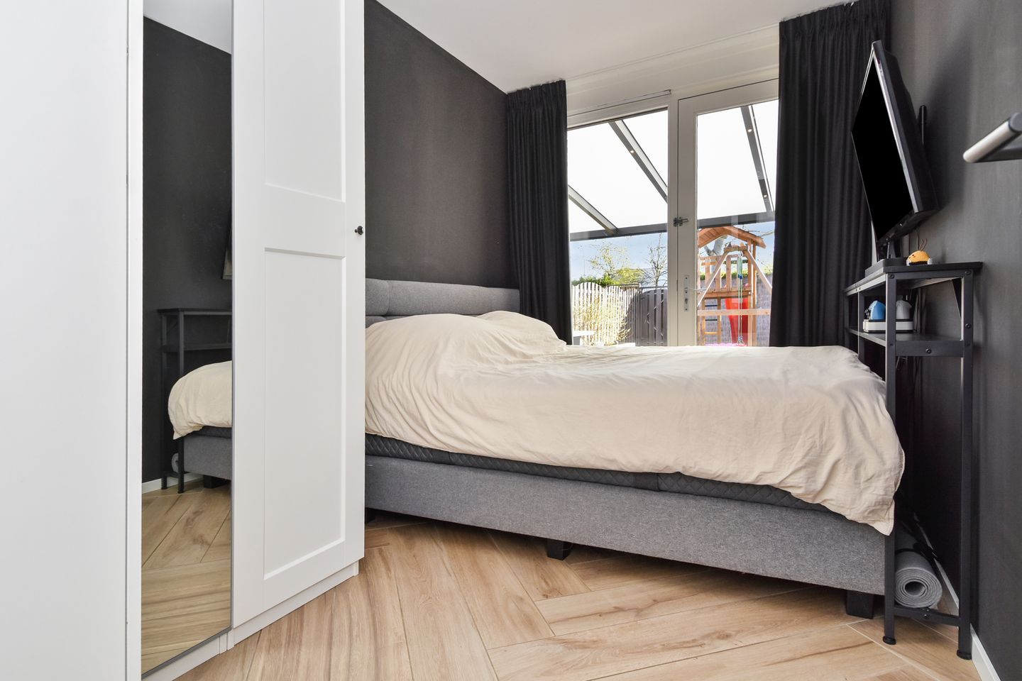 Ground floor apartment with spacious garden in Nootdorp — 25