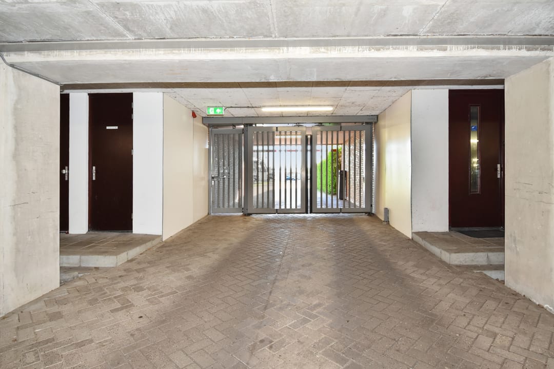 Ground floor apartment with spacious garden in Nootdorp — 32