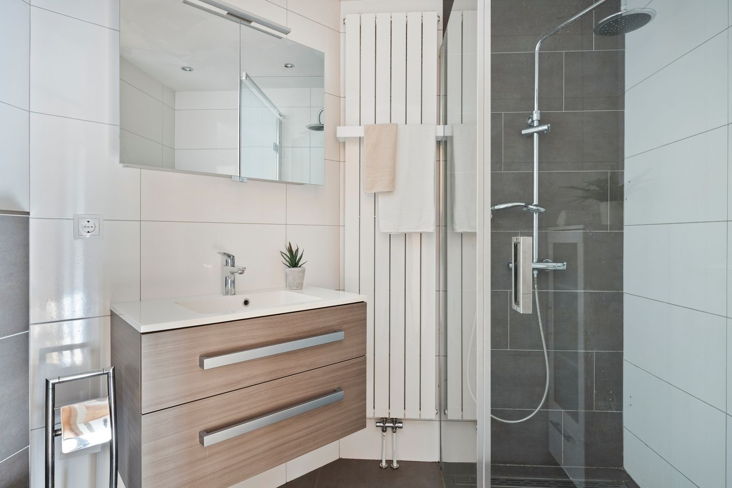 Foto 25 van Urkhovenseweg 65