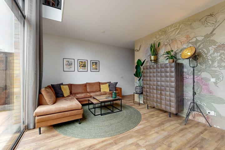 Tussenwoning te koop: Dirk Breebaartstraat 4, Hoorn