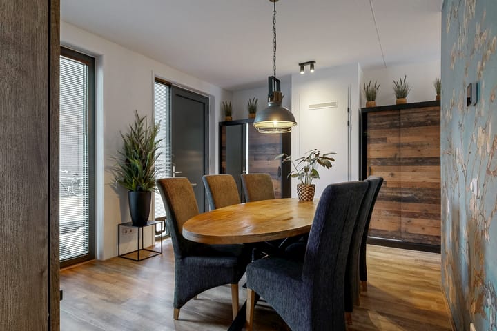 Tussenwoning te koop: Dirk Breebaartstraat 4, Hoorn