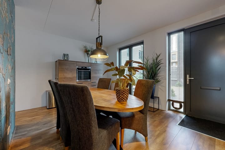 Tussenwoning te koop: Dirk Breebaartstraat 4, Hoorn