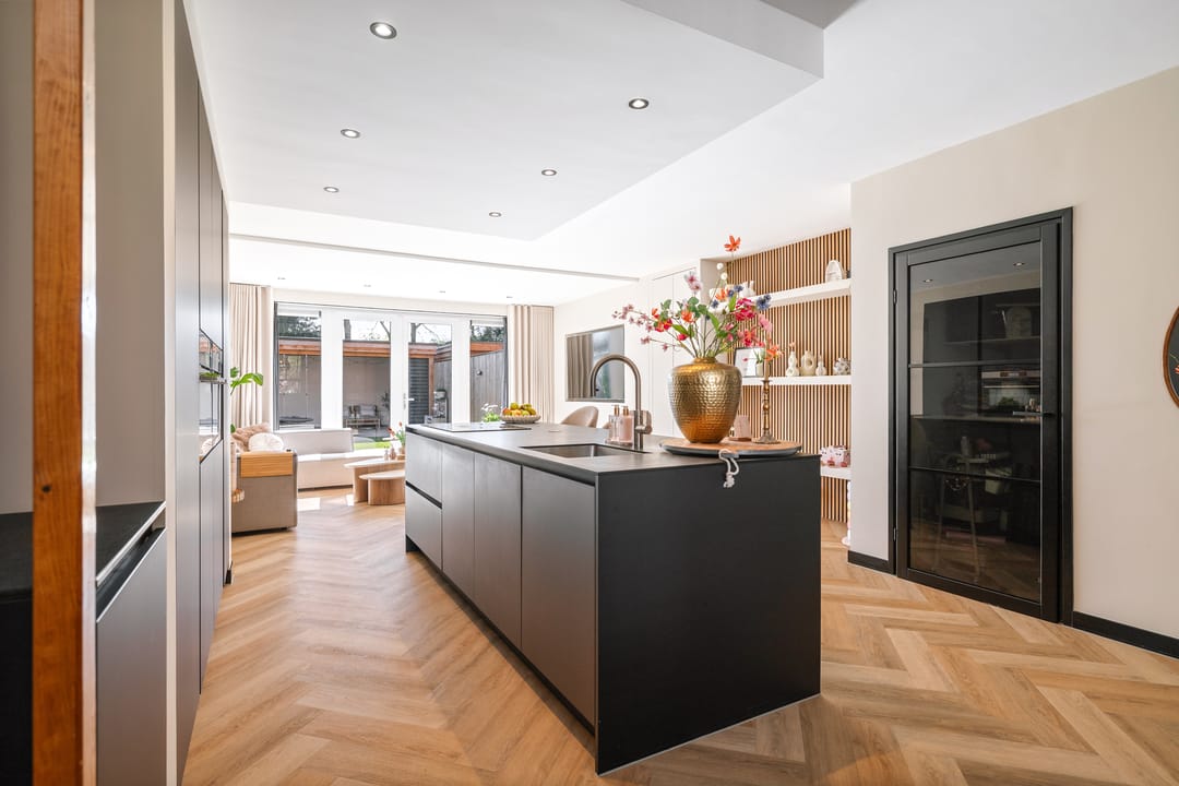 Photo 2 of Meerkoet 50