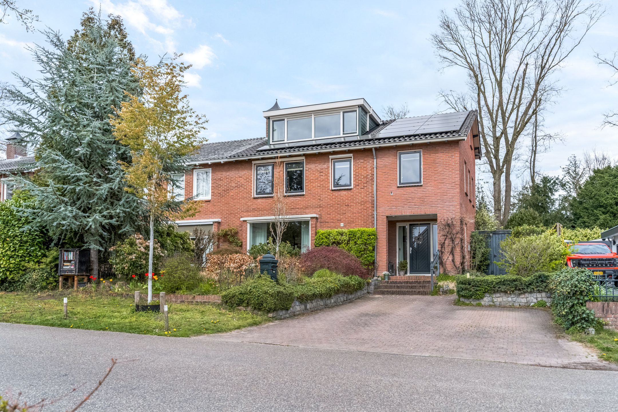 Burgemeester vd Boschlaan 42 