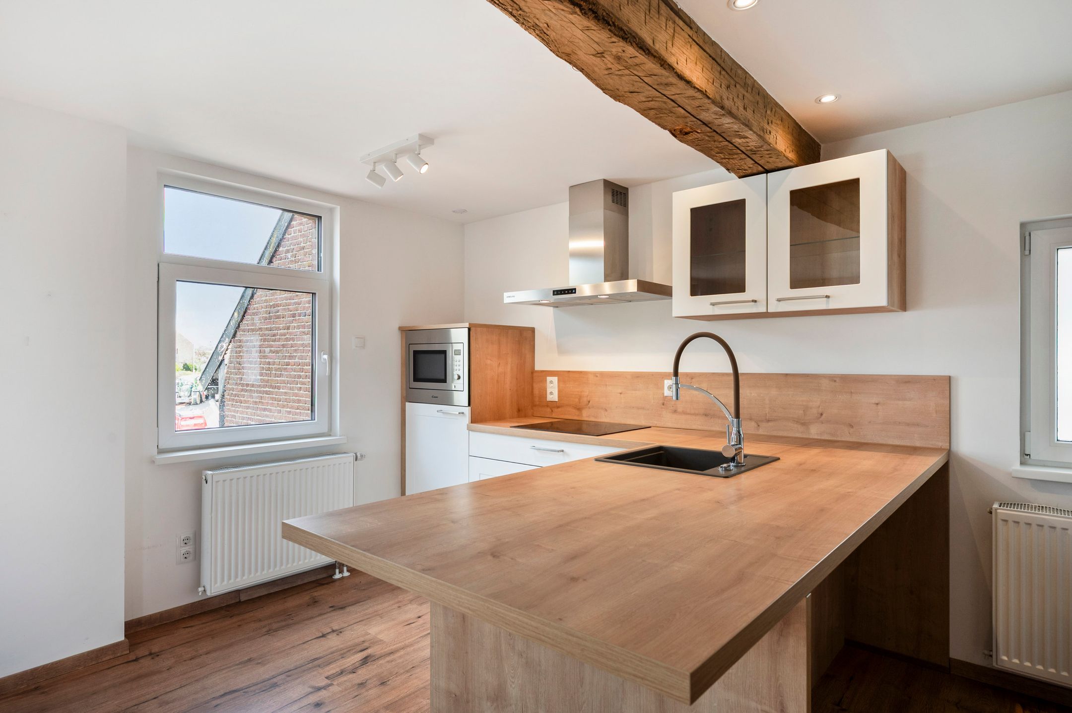 Foto 9 van Hilleshagerweg 2