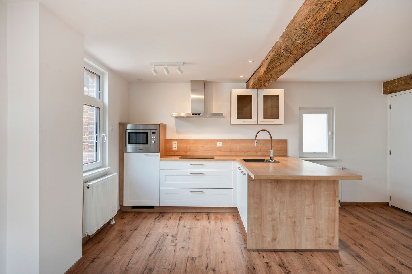 Foto 10 van Hilleshagerweg 2