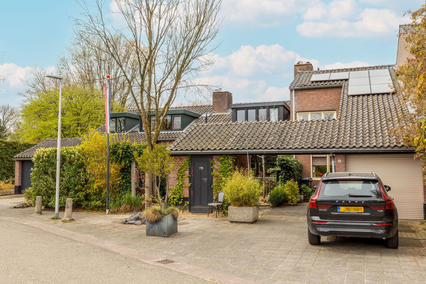 Photo 35 of Bijenmeent 118