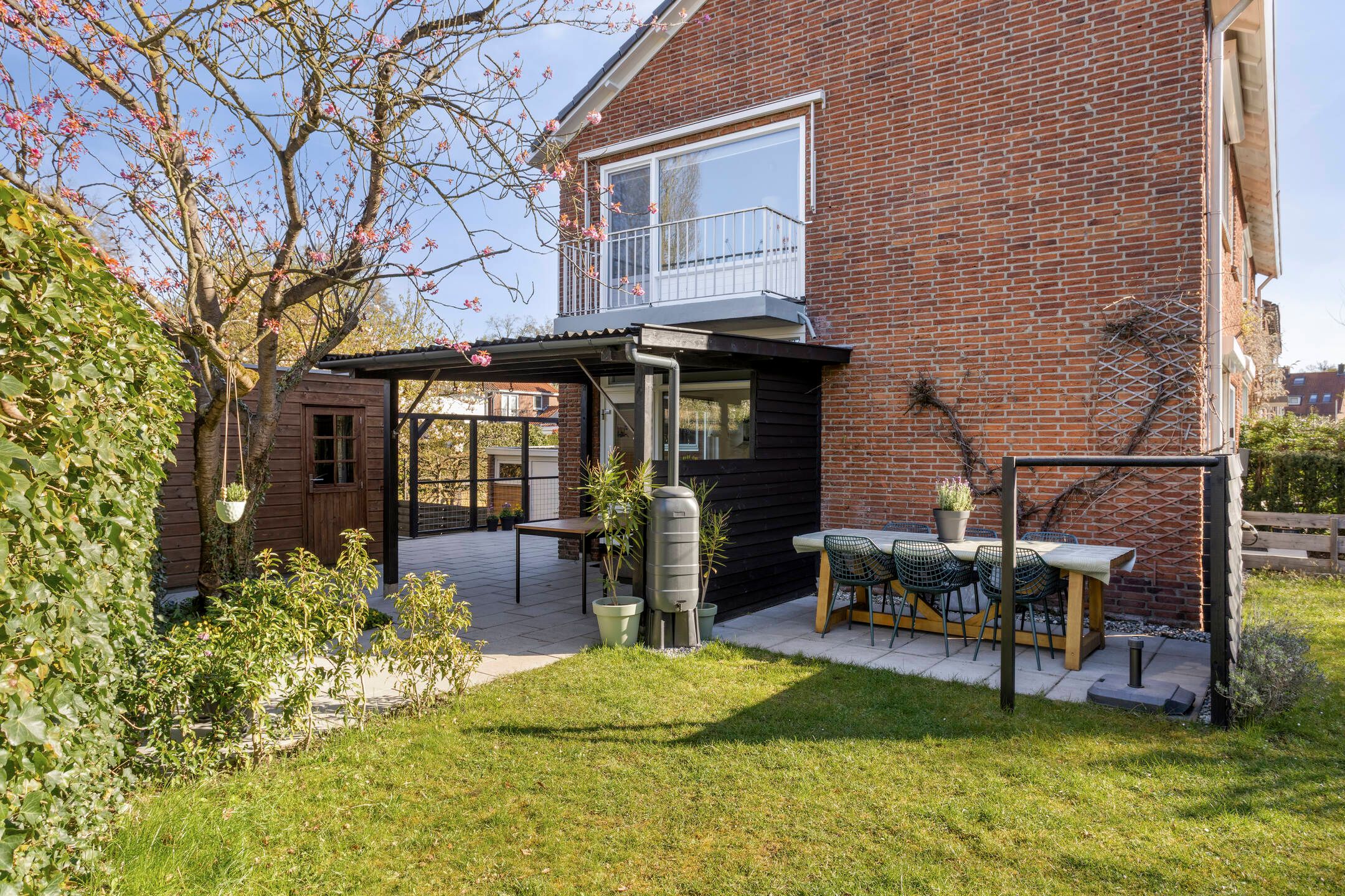 Well-insulated semi-detached house near Zutphen center with energy label A — 39