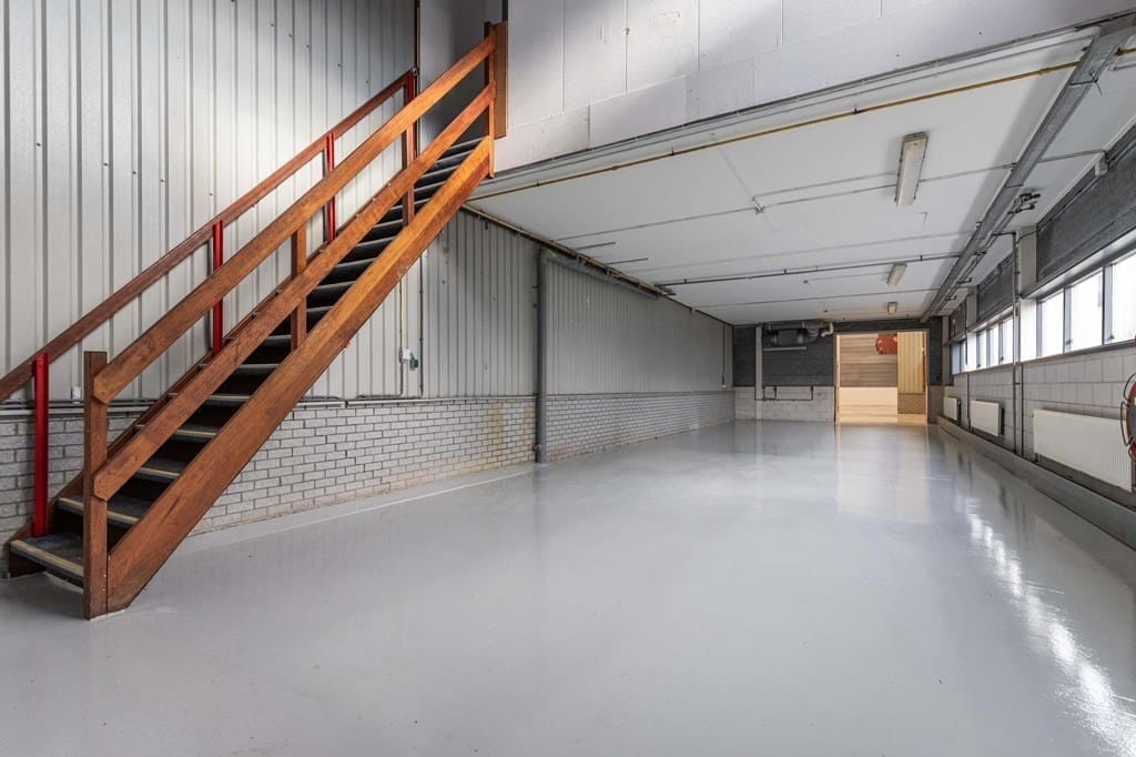 View photo 3 of Mast 25-A