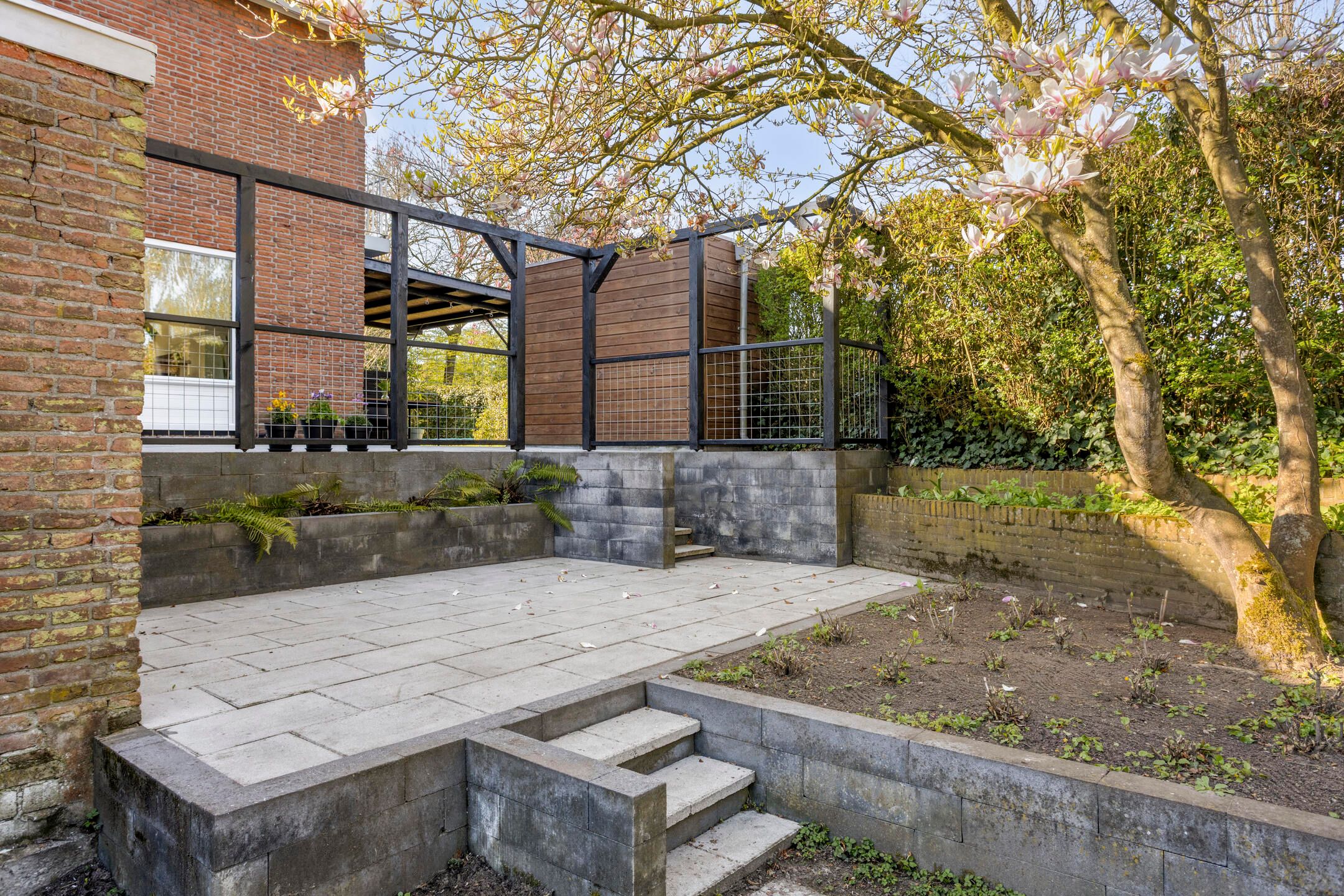 Well-insulated semi-detached house near Zutphen center with energy label A — 42