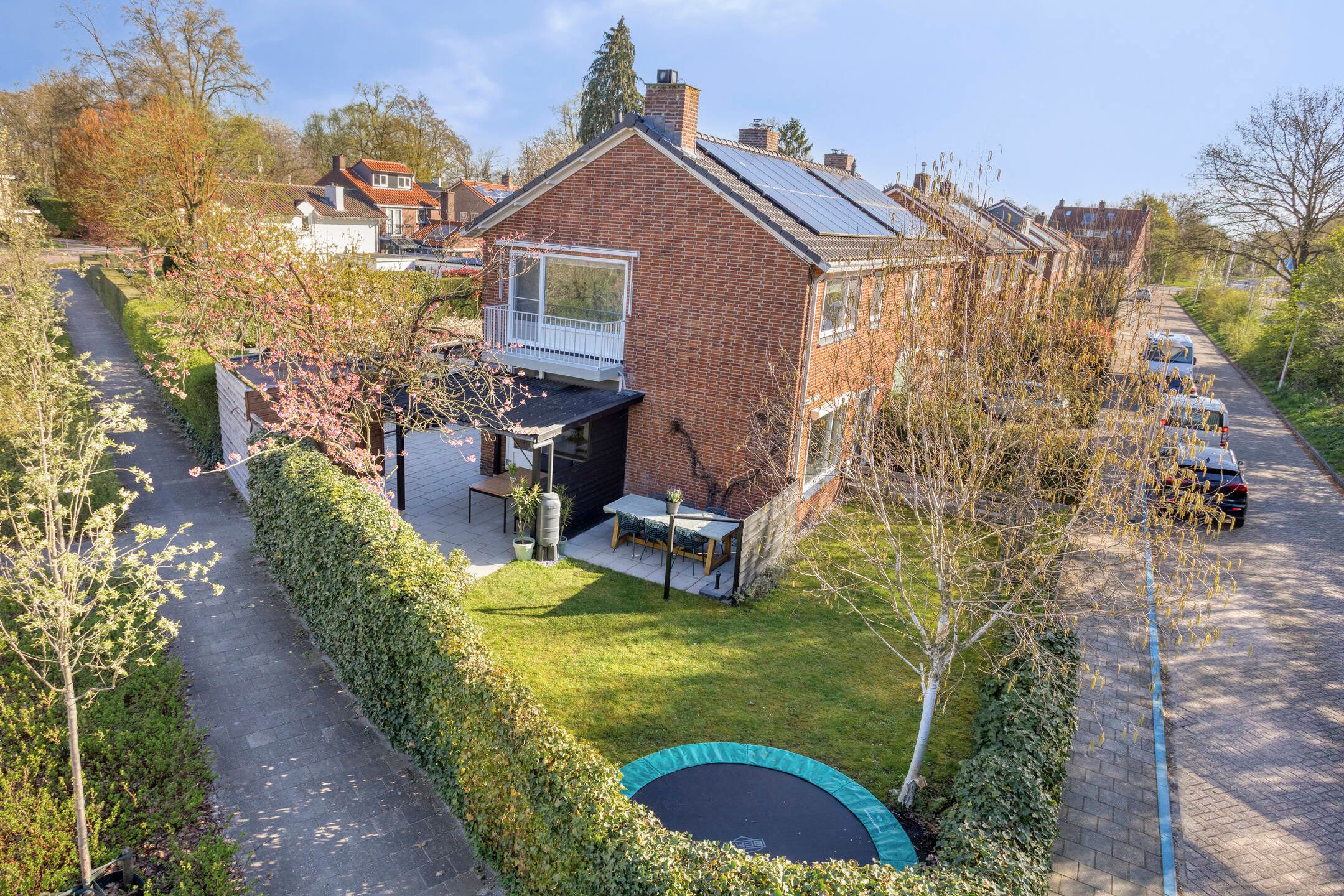 Well-insulated semi-detached house near Zutphen center with energy label A — 48