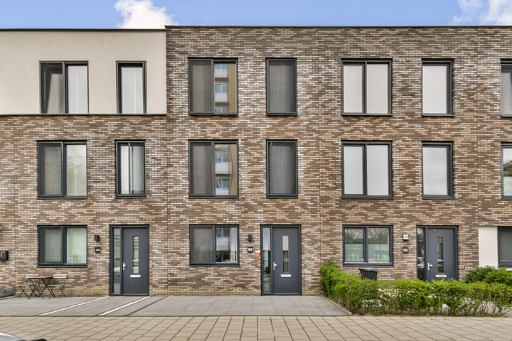 Photo 4 of Johan Braakensiekstraat 98