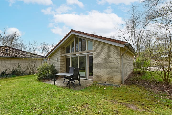 Photo 2 of Landweerswal 2-77