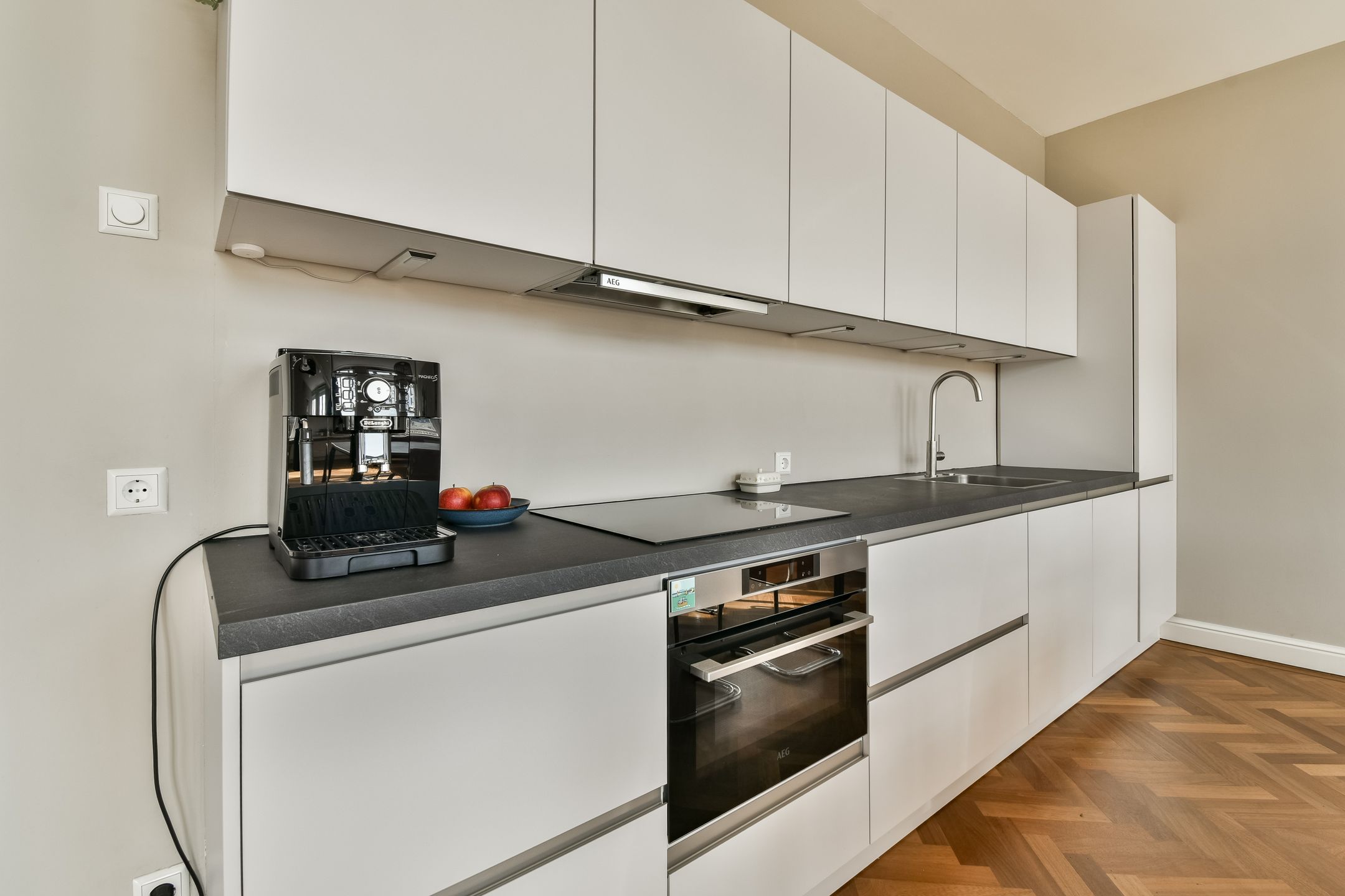 Foto 9 van Minervaplein 34-4