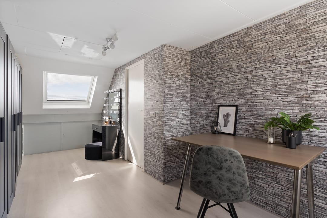 Move-in Ready 4-Bedroom Family Home in Almere Muziekwijk — 43