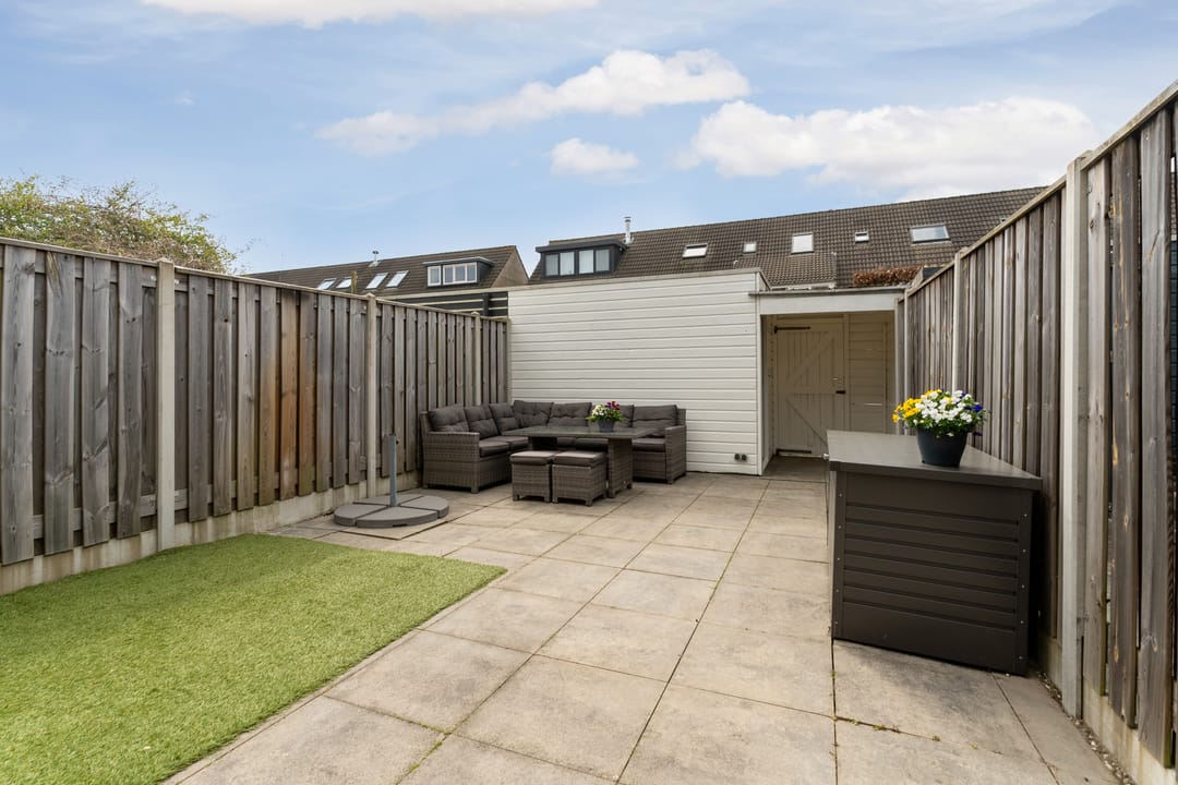 Move-in Ready 4-Bedroom Family Home in Almere Muziekwijk — 47