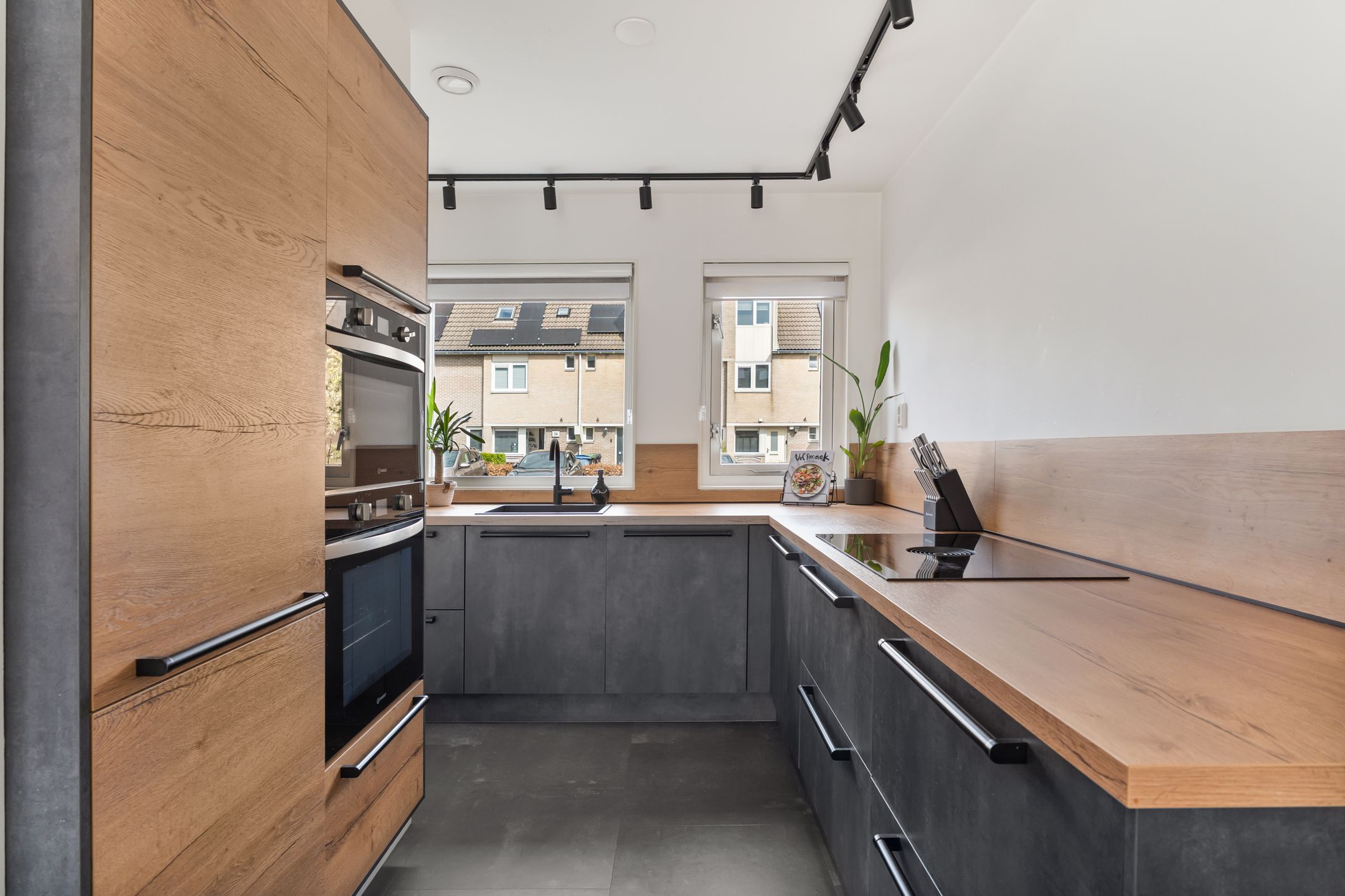 Move-in Ready 4-Bedroom Family Home in Almere Muziekwijk — 24