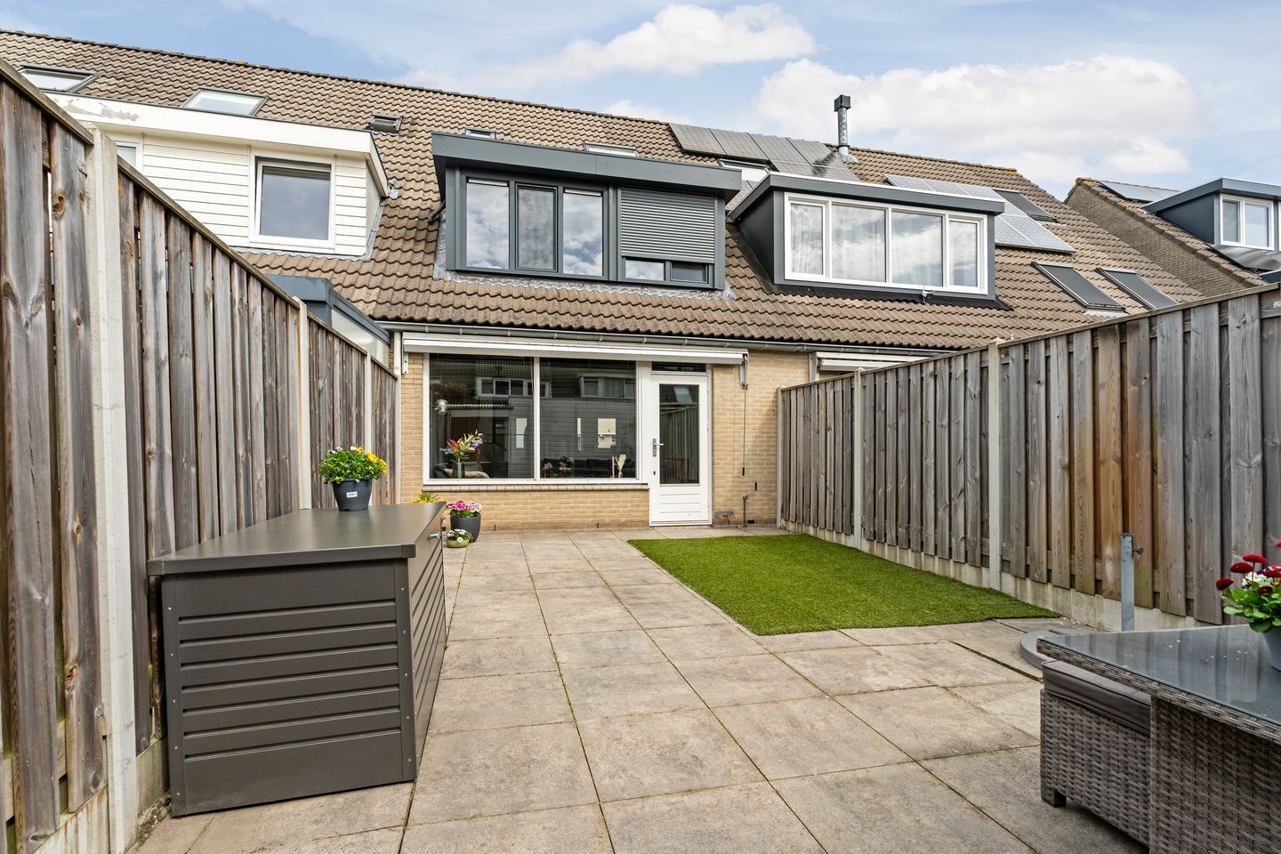 Move-in Ready 4-Bedroom Family Home in Almere Muziekwijk — 49