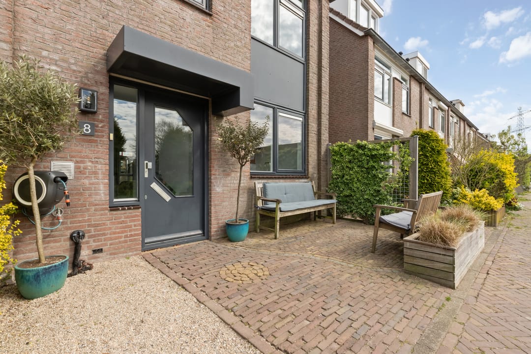 Foto 2 van Waterhoen 8