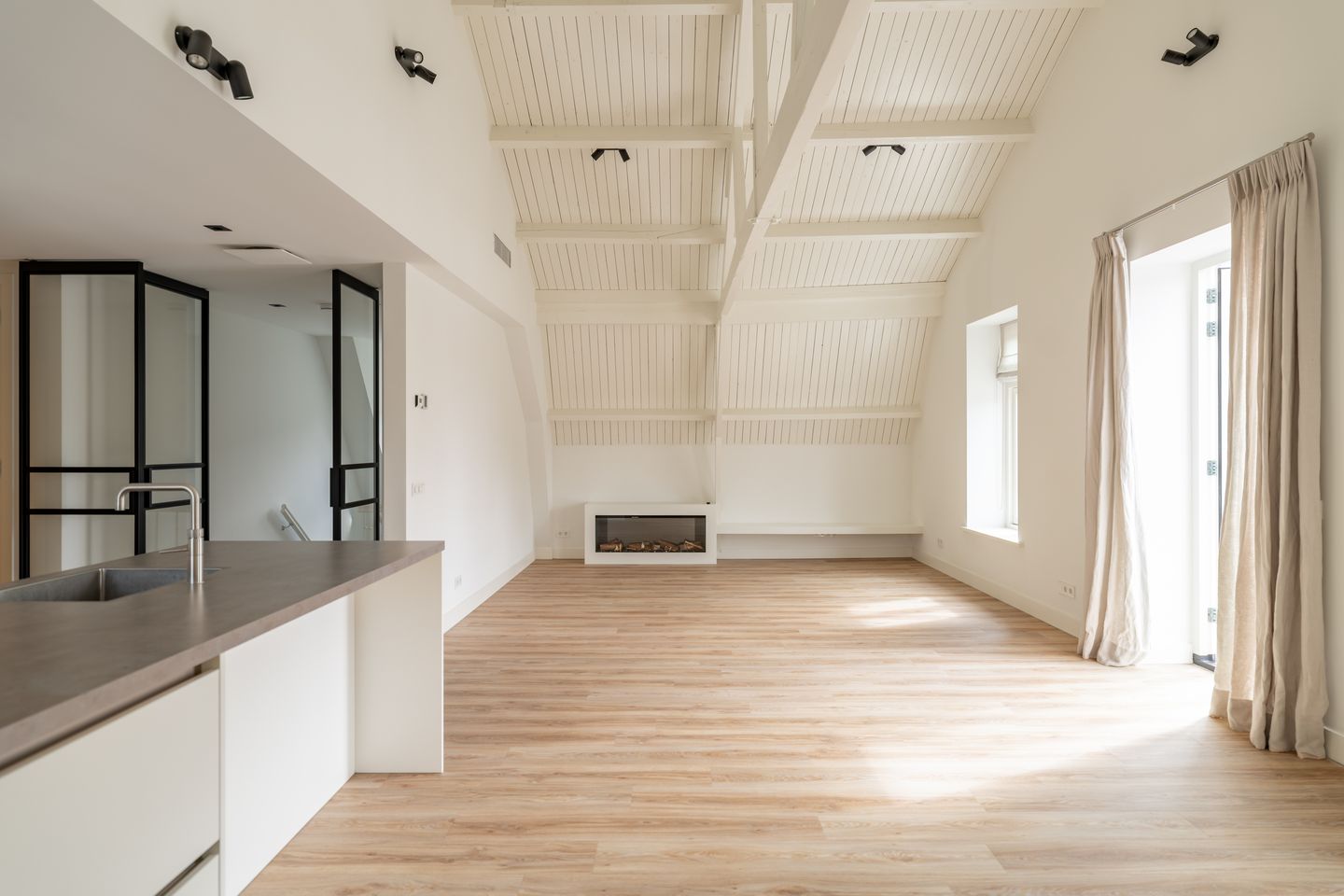 Foto 14 van Schoolstraat 1