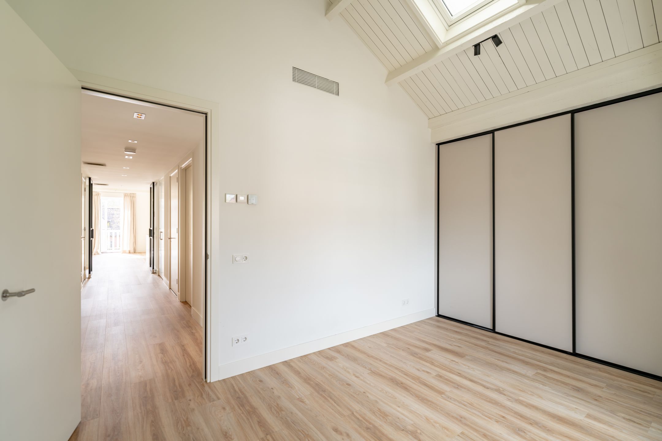 Foto 30 van Schoolstraat 1