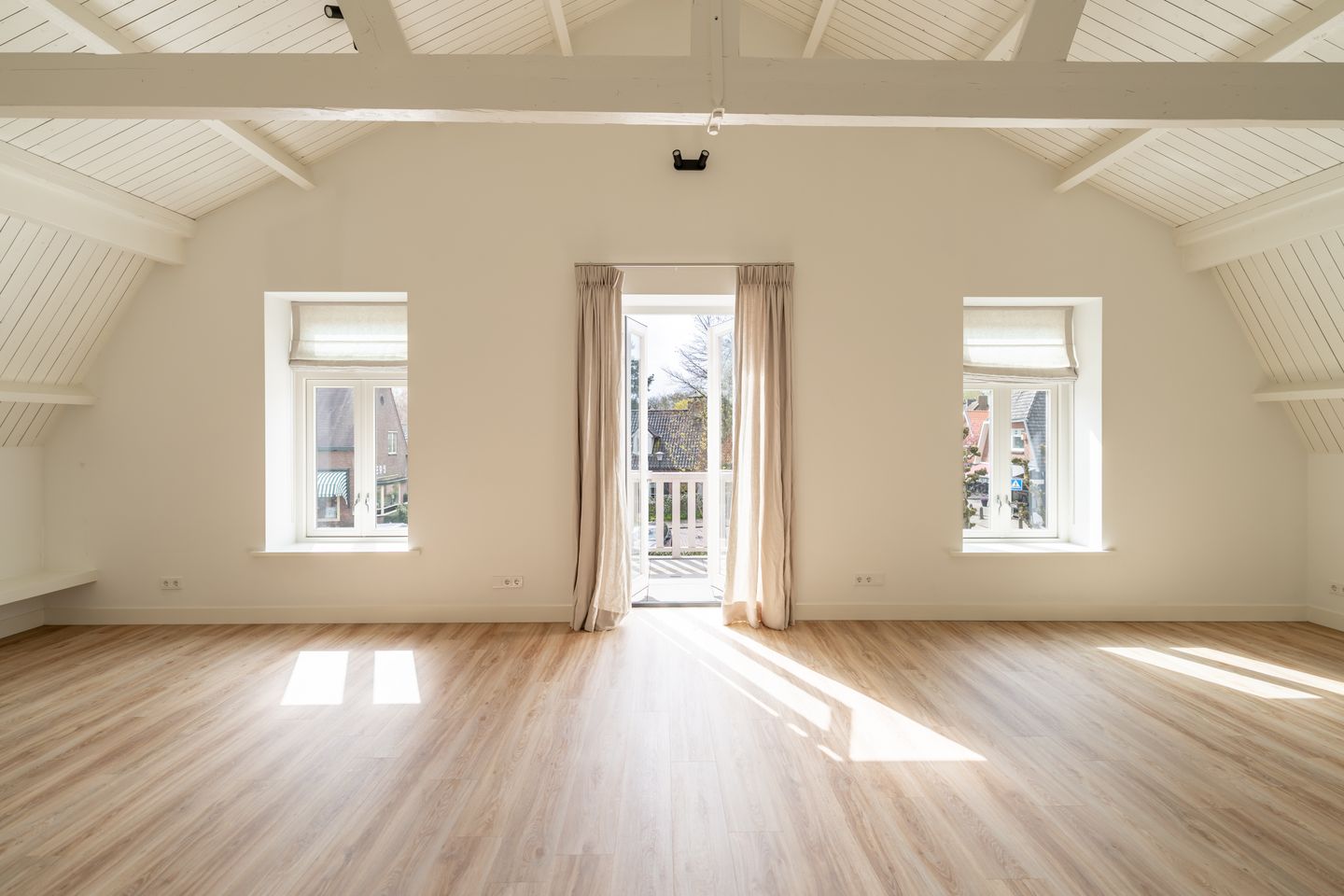 Foto 10 van Schoolstraat 1