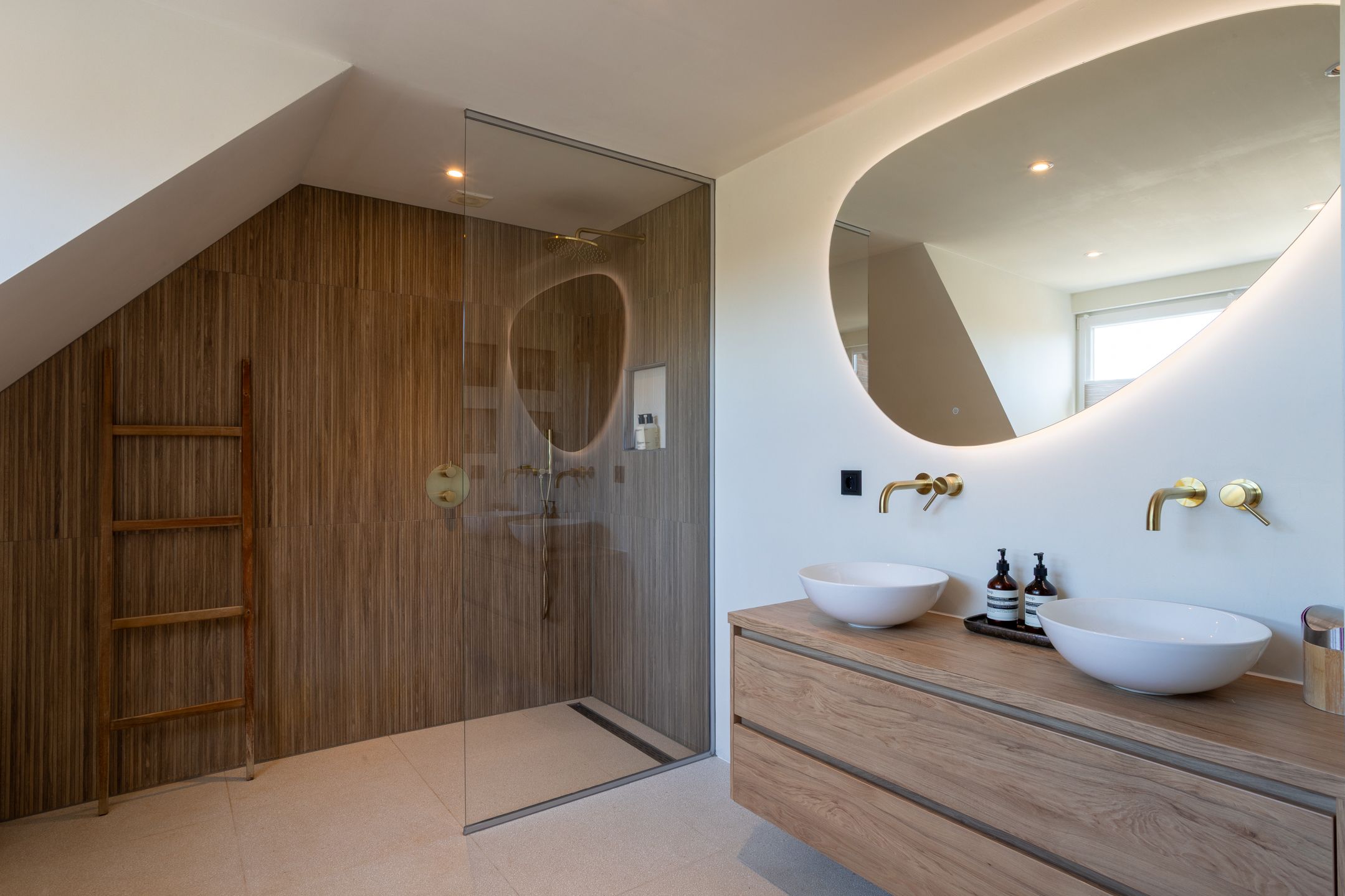 Foto 24 van van Ommerenstraat 47