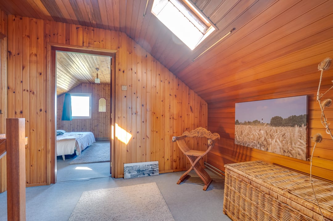 Detached Dike House with Expansive Polder Views and Large Plot Near the Beach — 22