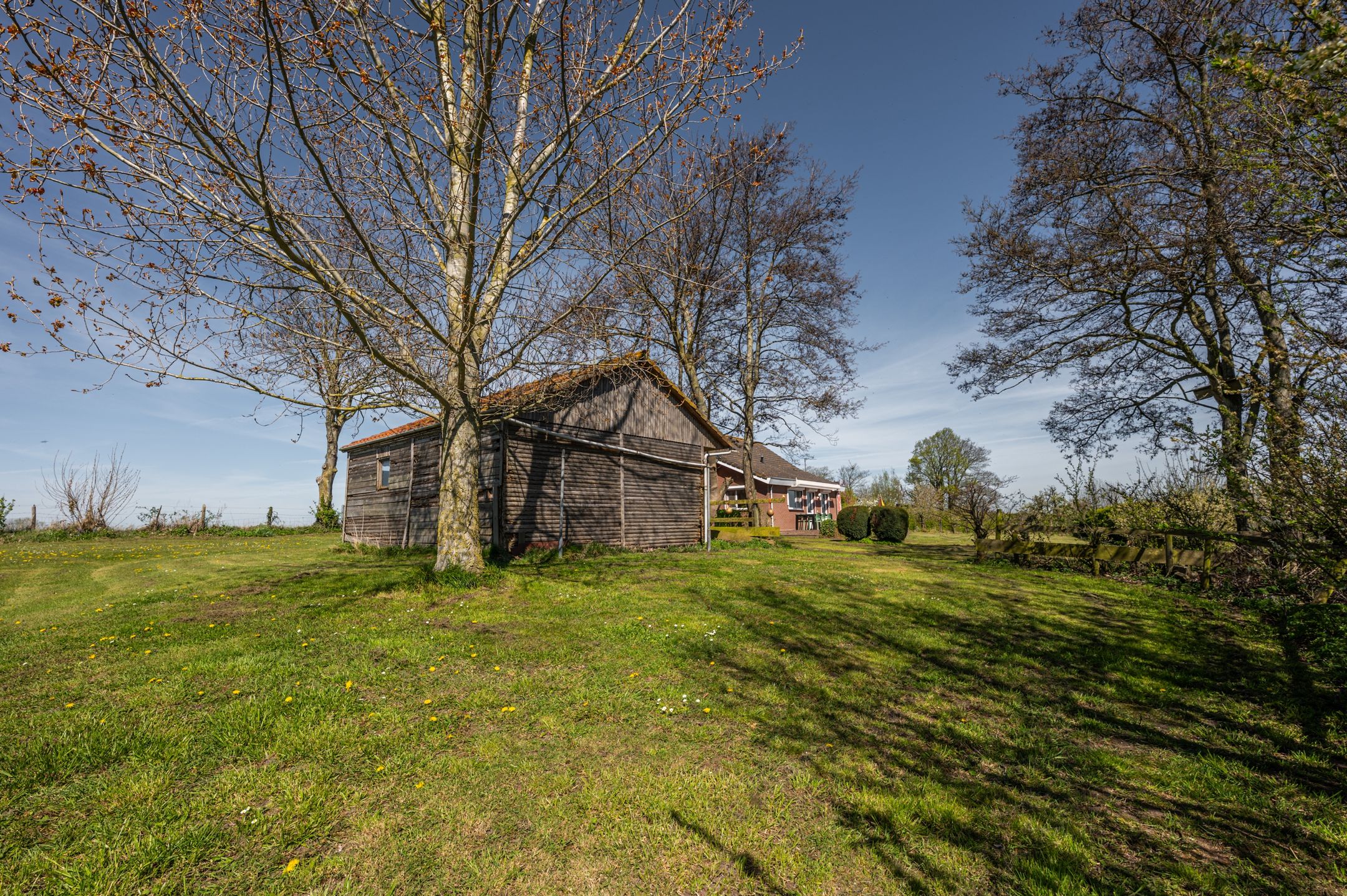 Detached Dike House with Expansive Polder Views and Large Plot Near the Beach — 45