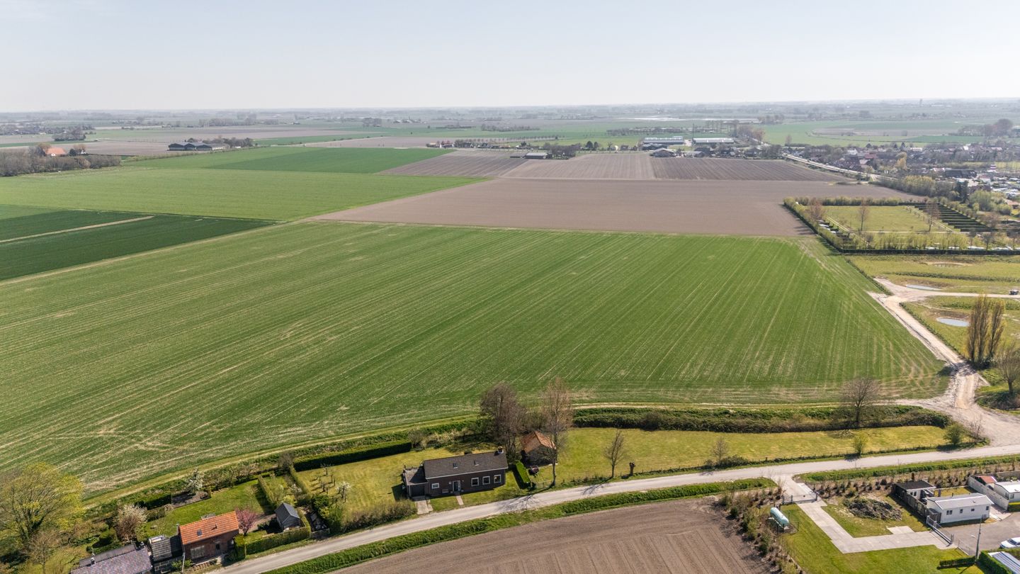Detached Dike House with Expansive Polder Views and Large Plot Near the Beach — 49