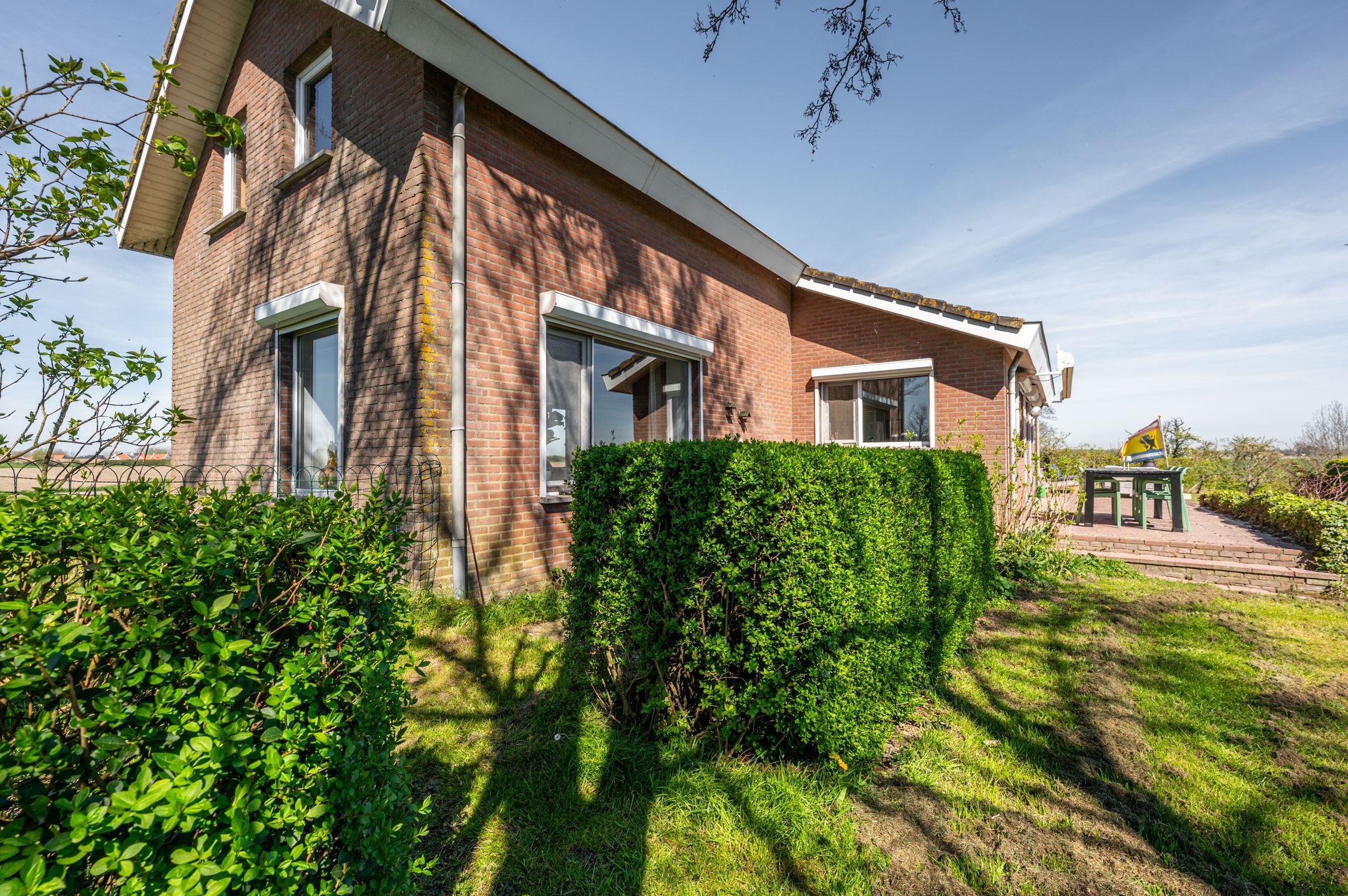 Detached Dike House with Expansive Polder Views and Large Plot Near the Beach — 39