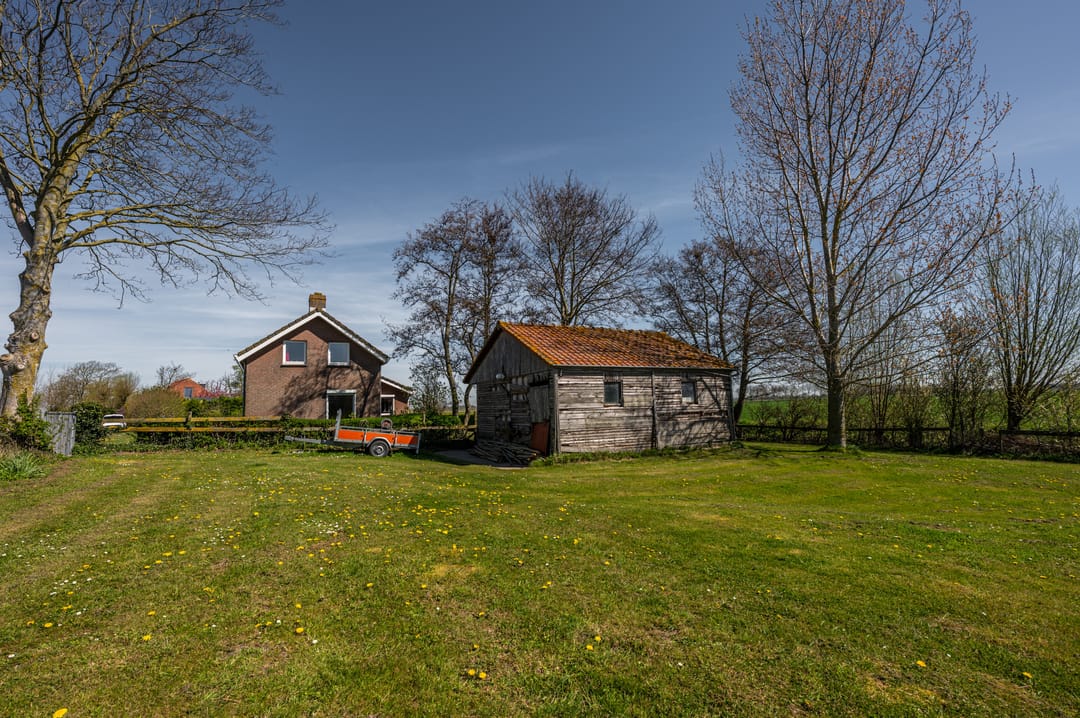 Detached Dike House with Expansive Polder Views and Large Plot Near the Beach — 46