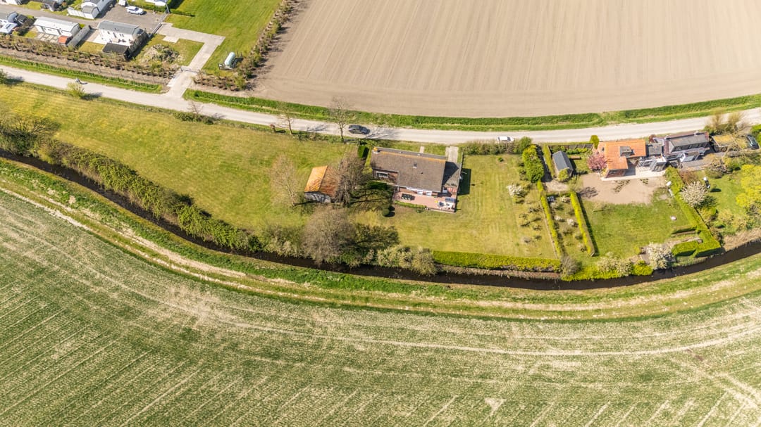 Detached Dike House with Expansive Polder Views and Large Plot Near the Beach — 47