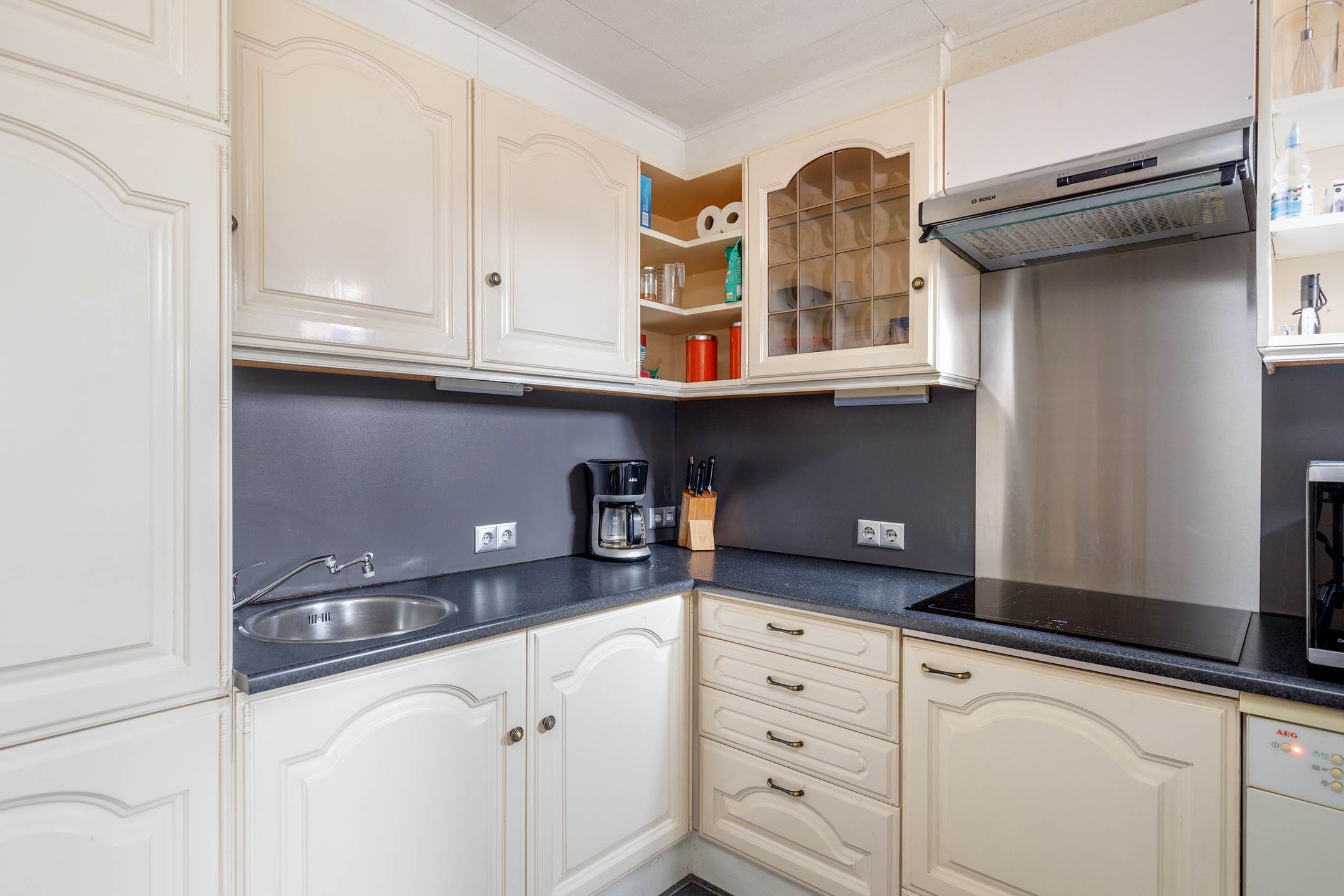 Foto 15 van Millenerstraat 34