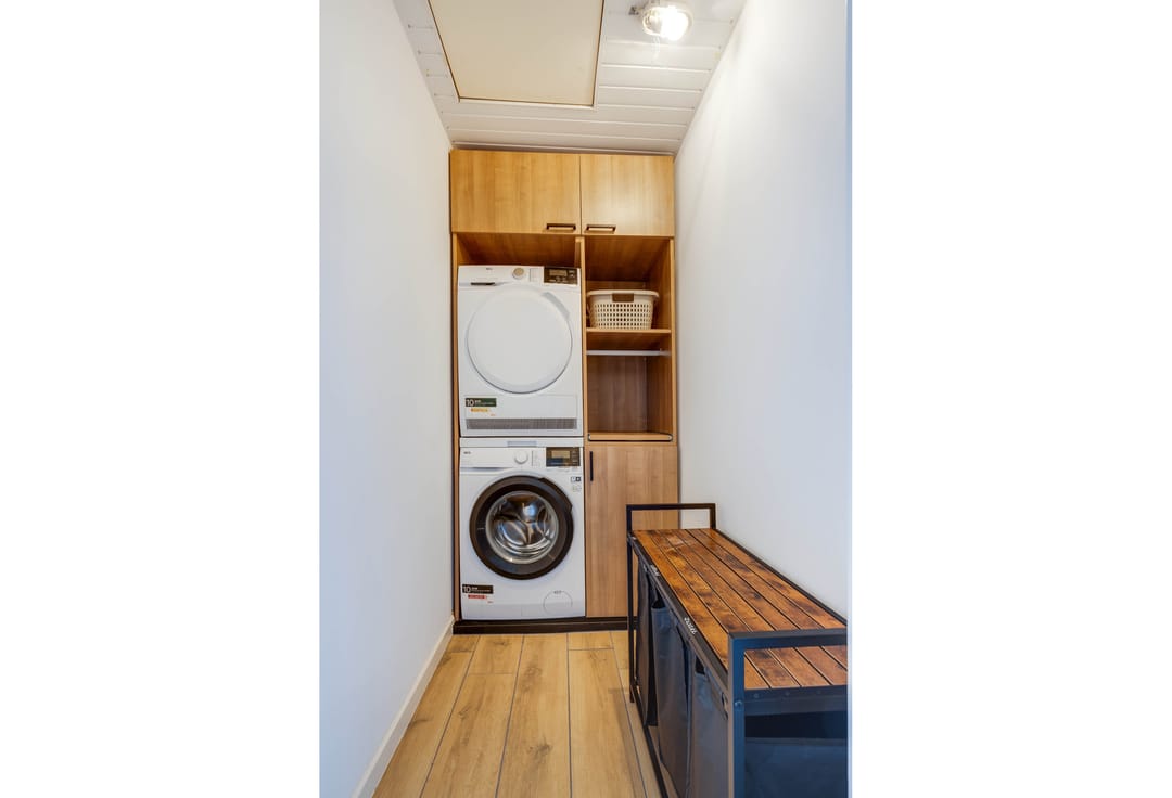 Photo 26 of Velgraafweg 54