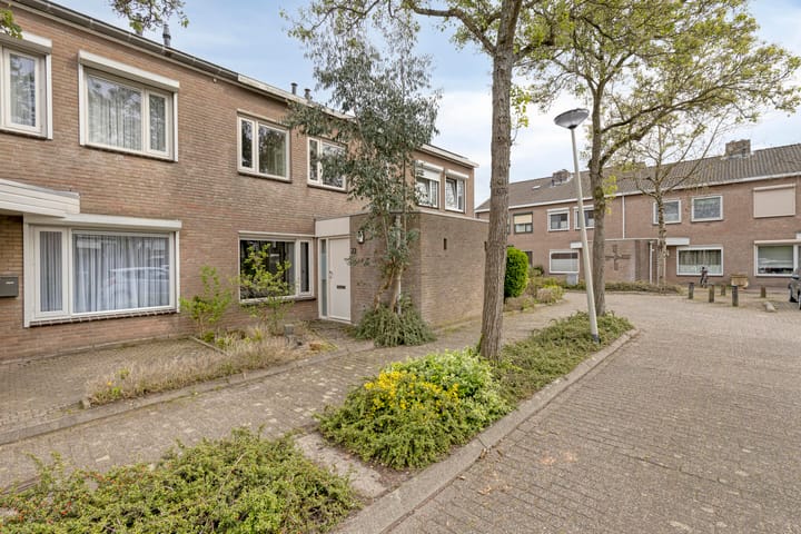 Photo 2 of Maaikensveld 22